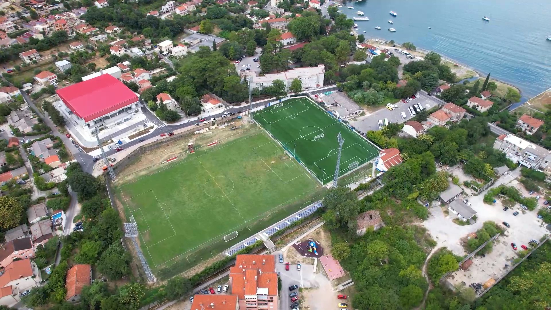 MEĐUNARODNI KONKURS ZA IDEJNO ARHITEKTONSKO RJEŠENJE STADIONA FK “BOKELJ“ U KOTORU